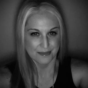 Meet your Posher, Suzanne